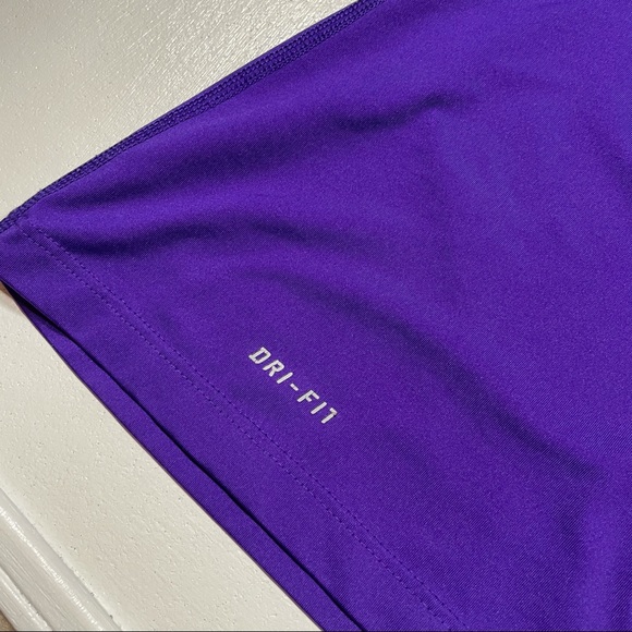 Nike Pro Purple V Neck Short Sleeve Tee T-Shirt Gym Athletic - Picture 4 of 7